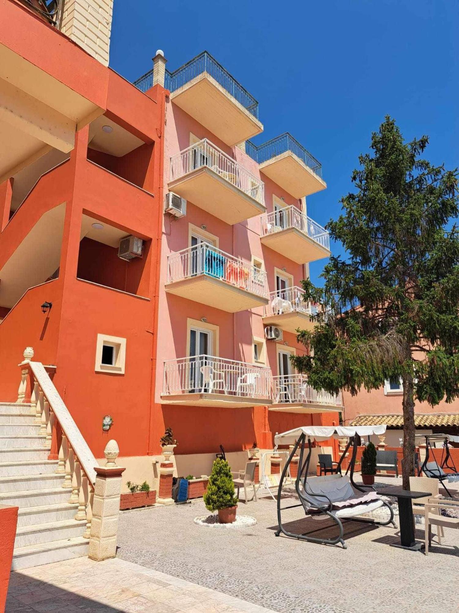 Corfu Sunflower Apartments Benitses  Eksteriør bilde