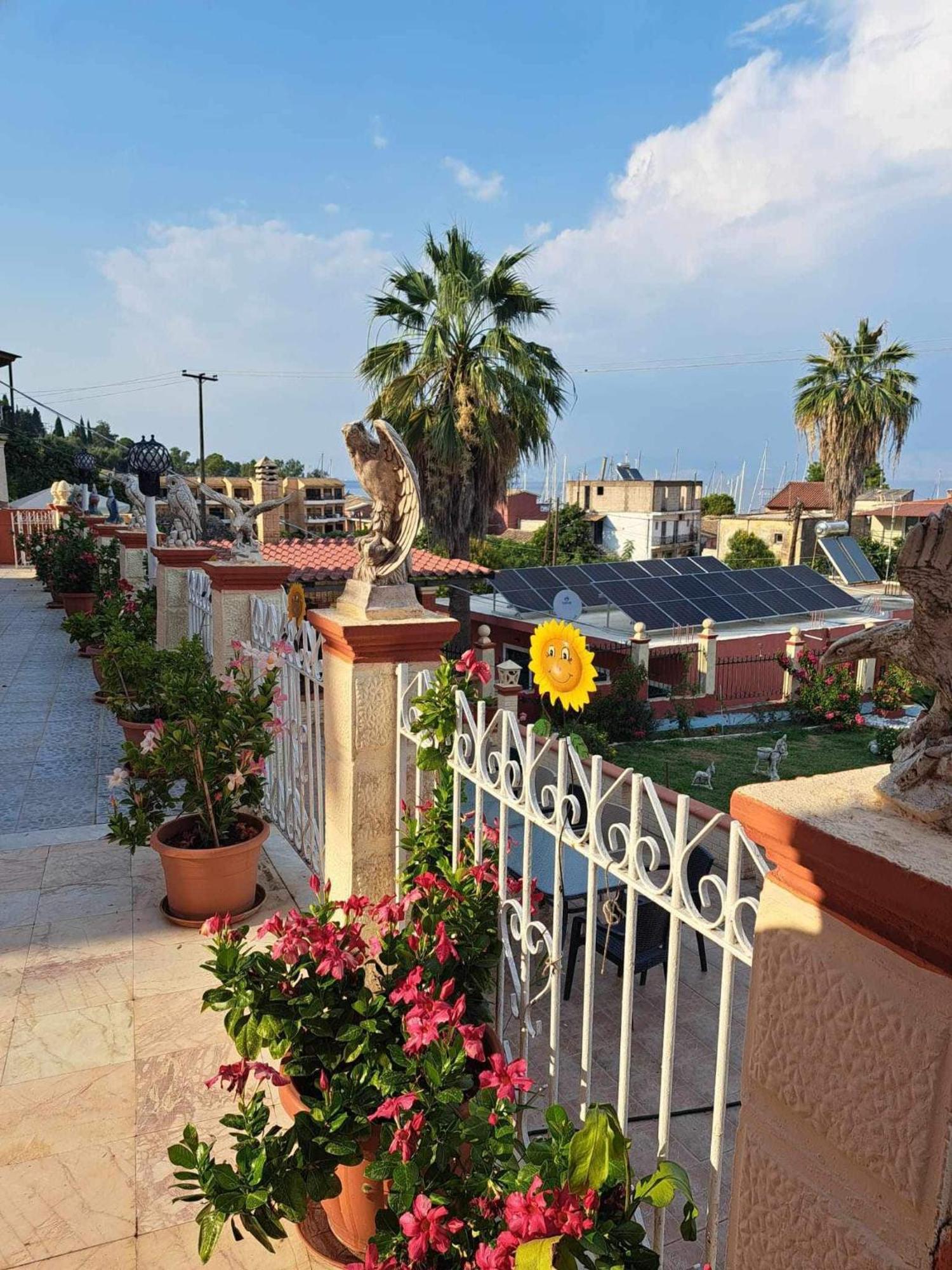 Corfu Sunflower Apartments Benitses  Eksteriør bilde