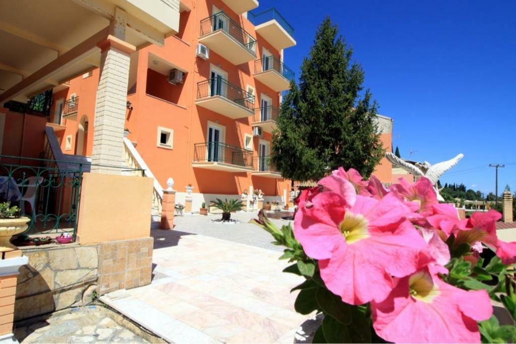 Corfu Sunflower Apartments Benitses  Eksteriør bilde