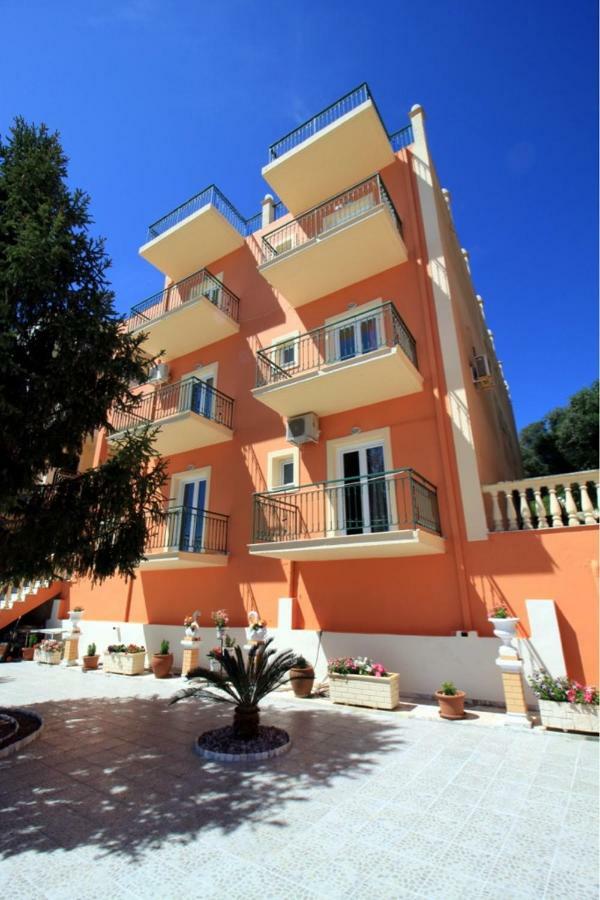 Corfu Sunflower Apartments Benitses  Eksteriør bilde